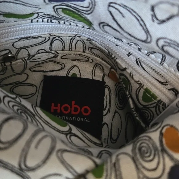 HOBO LEATHER CHAIN STRAP CROSSBODY MINI BAG.. #7863 - Picture 9 of 11